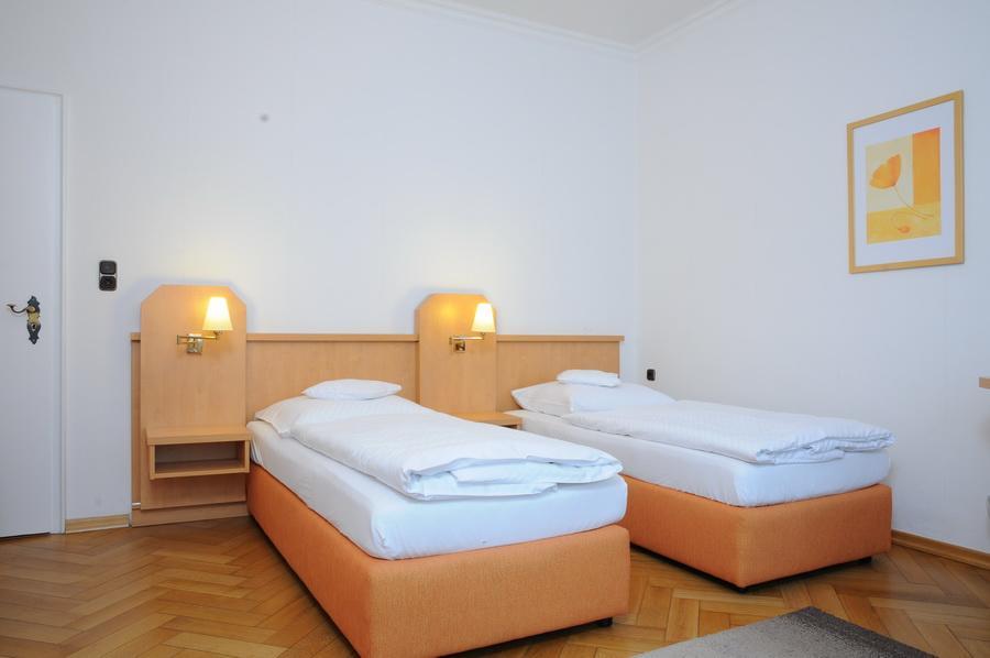 Hotel Hubertus Hanovre Extérieur photo